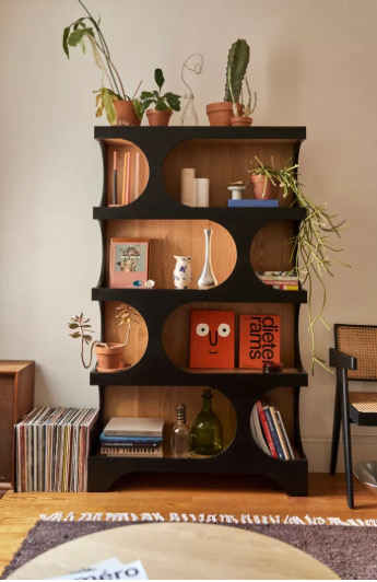 Pic of vertical shelf